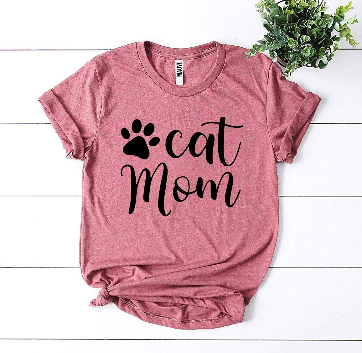 Cat Mom T-Shirt - Cute & Stylish Apparel for Cat Lovers